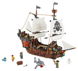 LEGO®Creator 31109 Pirátská loď