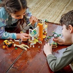 LEGO® Friends 41717 Mia a záchranná akce v divočině
