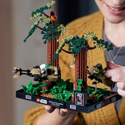 LEGO® Star Wars™ 75353 Honička spídrů na planetě Endor™ – diorama