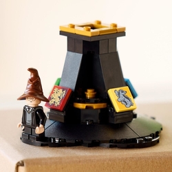 LEGO® Harry Potter™ 76429 Mluvící Moudrý klobouk
